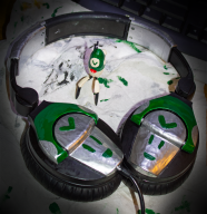 green hand_painted headphones music paint silver vinesauce vineshroom // 1231x1268 // 2.2MB
